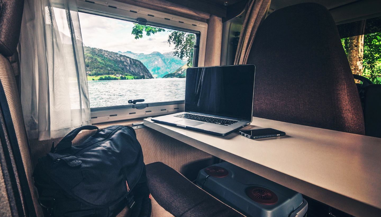 Staying Connected as a Digital Nomad